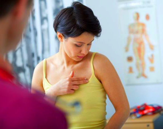 Колющая боль в области сердца у подростков: причины, что это значит, что делать в домашних условиях