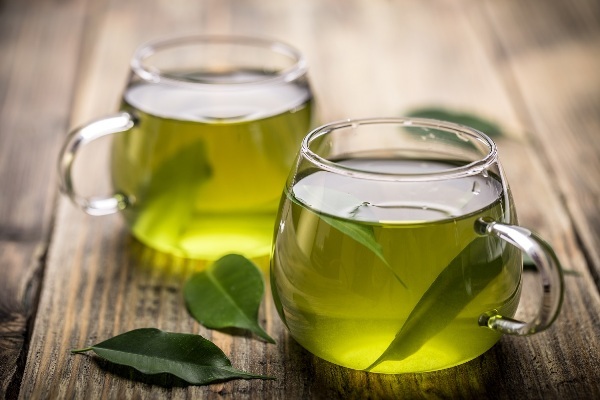 Как влияет зеленый чай на артериальное давление: повышает, или понижает его?