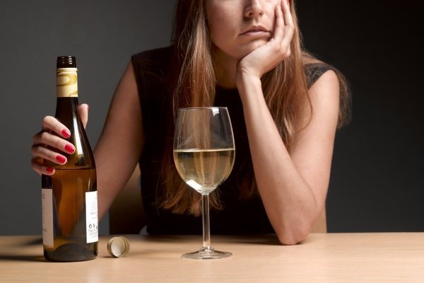 После алкоголя сильное сердцебиение и тахикардия: что делать?