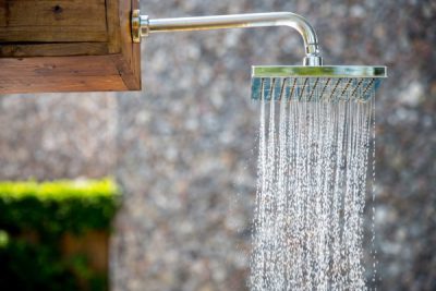 Контрастный душ при ВСД: как правильно принимать.