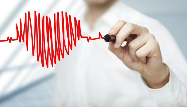 Сердечный приступ: симптомы у женщин и мужчин, как распознать, причины и последствия